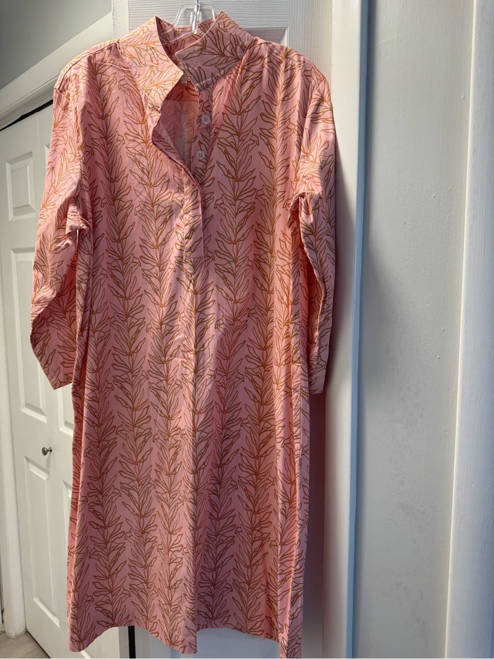 Holly Shae Women’s Pink Printed Button-Front shift Dress